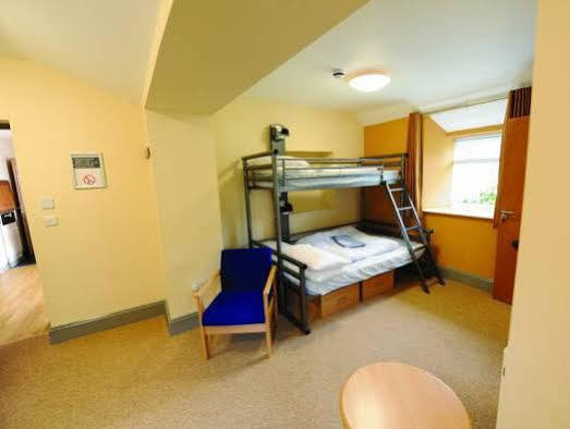 Yha Cheddar Hostel Exterior photo